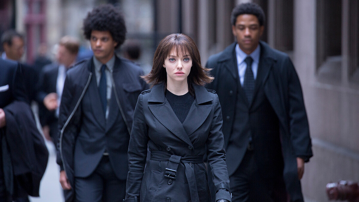 亞曼達塞佛瑞科幻電影《視界戰Anon》為了逃脫探員追捕更不惜全裸色誘