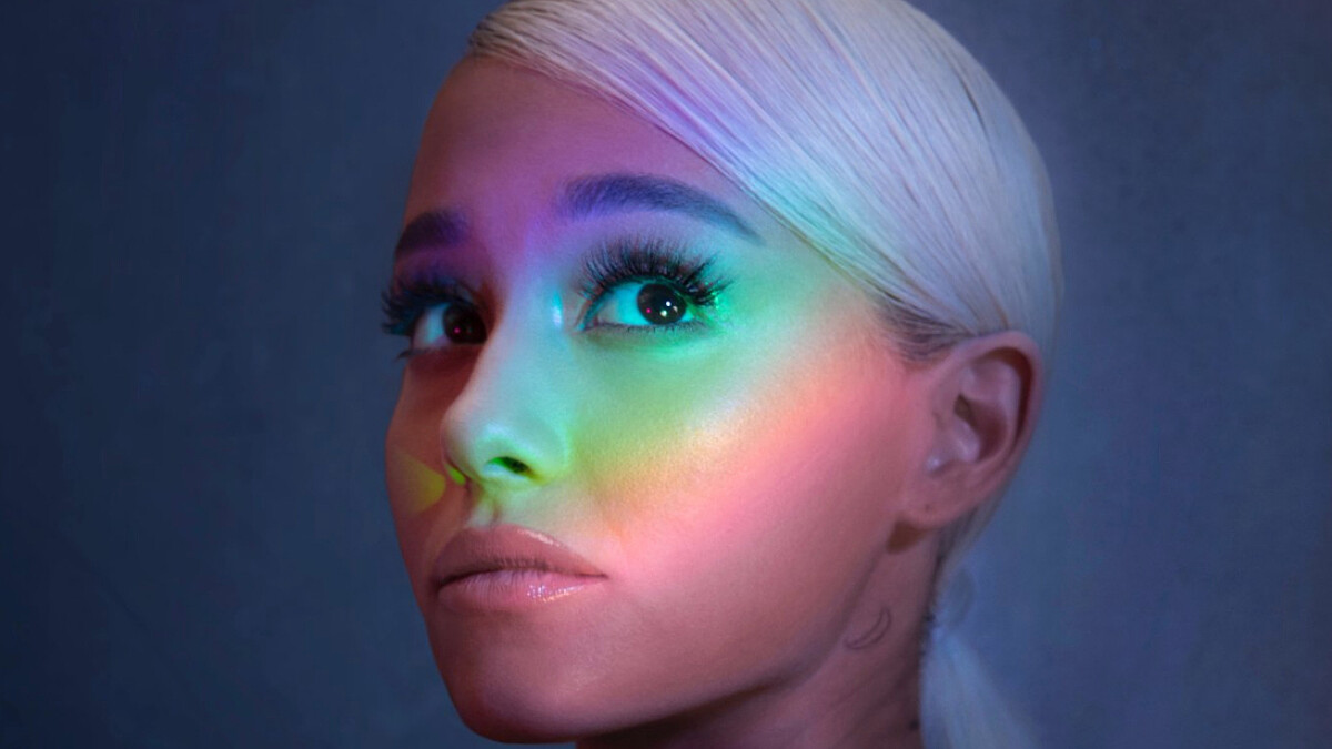  亞莉安娜強勢回歸，最新單曲〈No Tears Left to Cry〉，振作起來，別讓眼淚流下來~