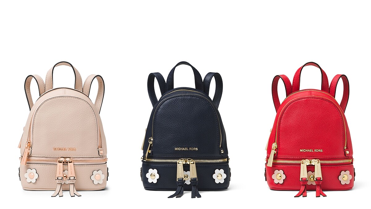 櫻花粉皮革配上玫瑰金細節太美！Michael Kors春季全新推出迷你後背包，小包控請鎖定