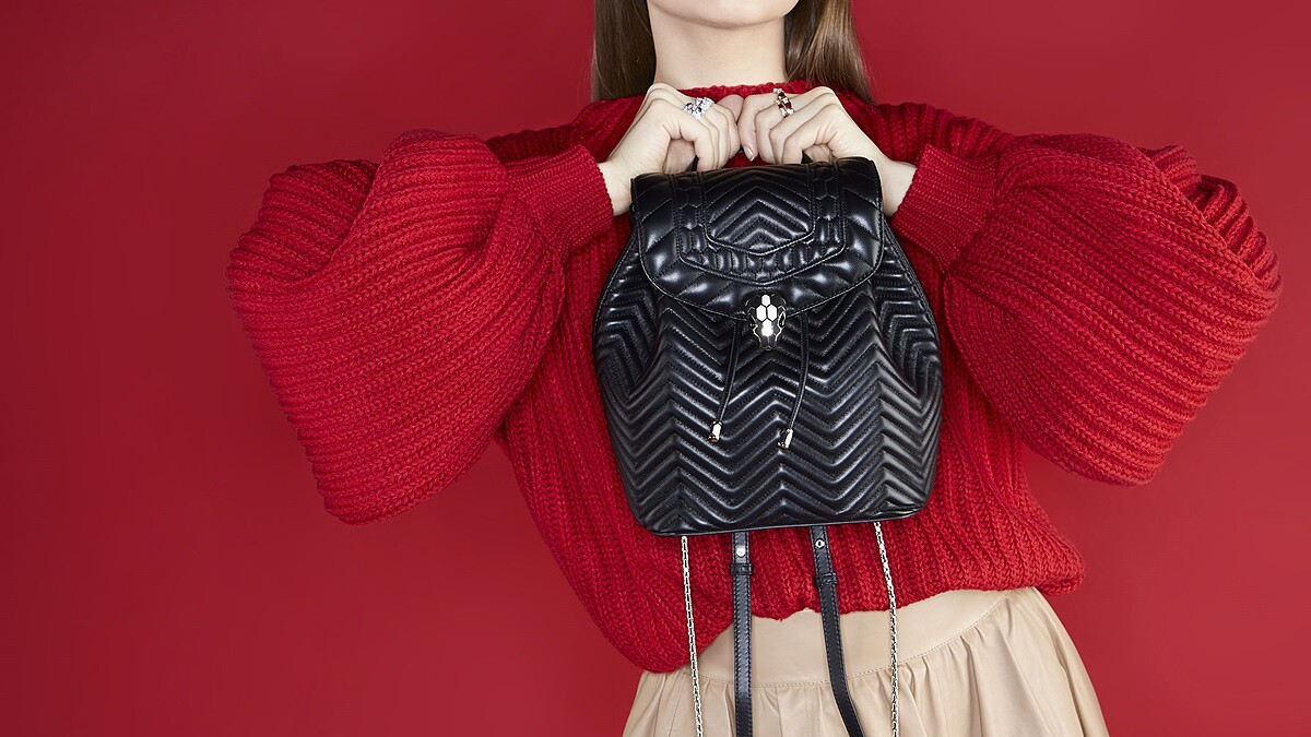 寶格麗推出最潮蛇頭後背包，直接進入夢幻包款清單！