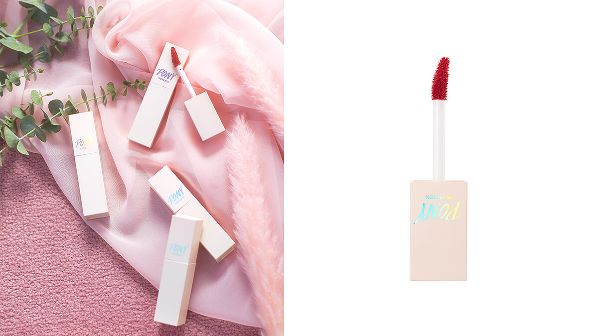 一次囊括乾燥玫瑰、西柚色…5款大勢唇色!PONY再度聯手MEMEBOX推出柔霧空氣唇釉