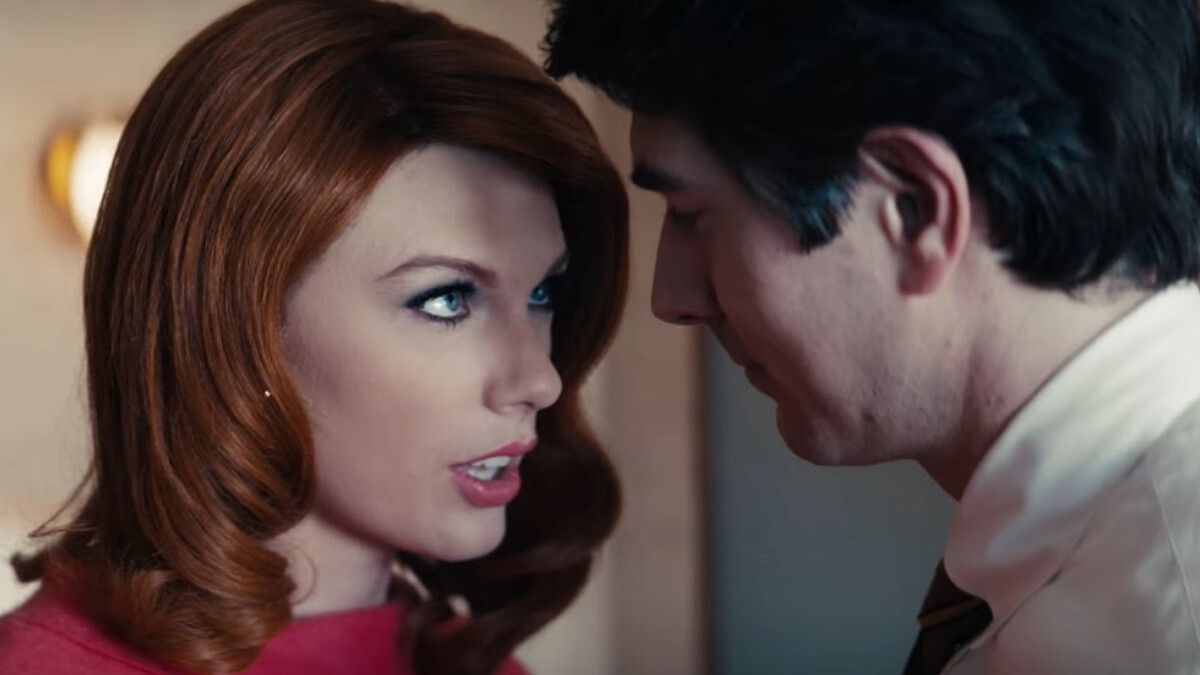 小心妳的男人!泰勒絲與鄉村組合Sugarland合作新曲〈Babe〉,MV化身美艷紅髮狐狸精