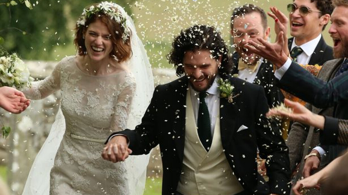 恭喜！《冰與火之歌：權力遊戲》瓊恩雪諾與女野人浪漫完婚，愛情長跑6年修成正果