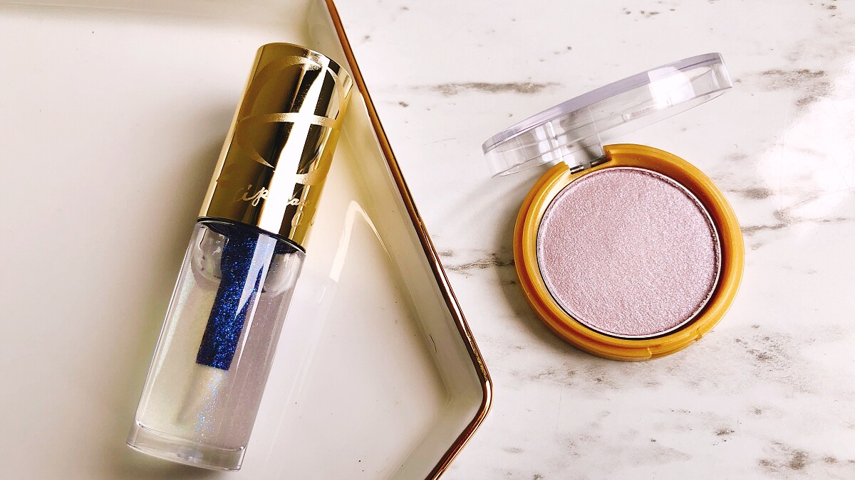 excel日本話題限量唇蜜來了，藍色及粉色調出的珠光根本就是一次結合「獨角獸+人魚的眼淚」