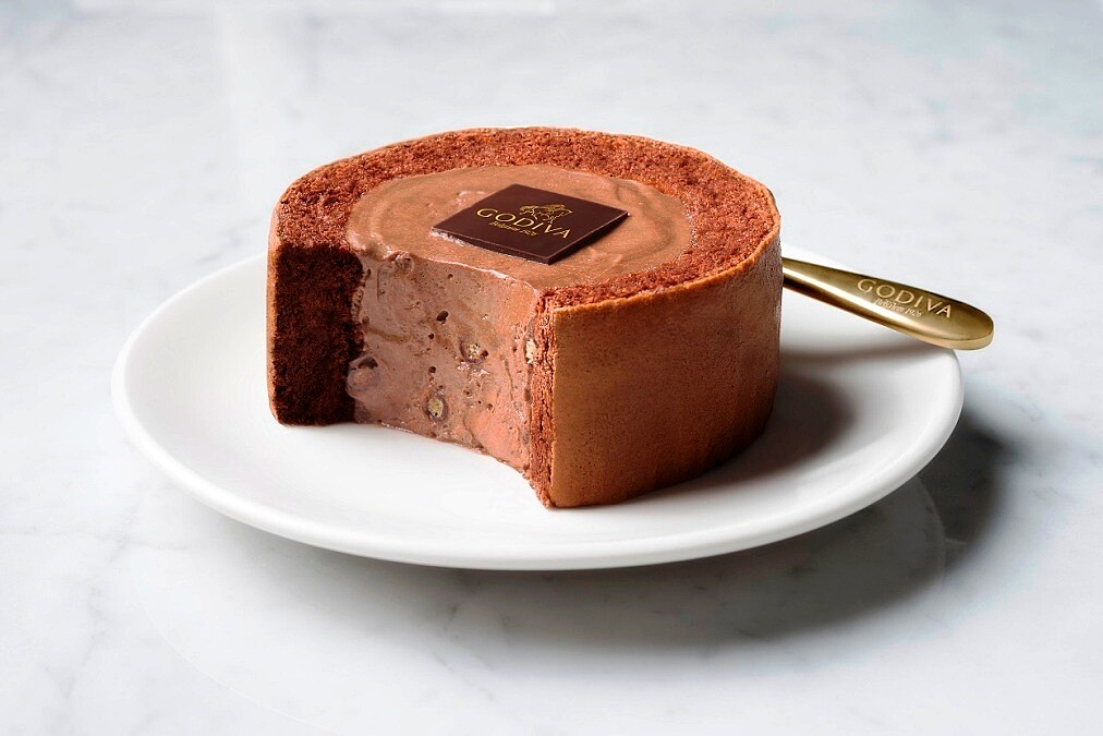 讓舌頭會咕溜滑倒的絲滑口感 GODIVA黑巧克力慕絲蛋糕小7限時搶賣開跑