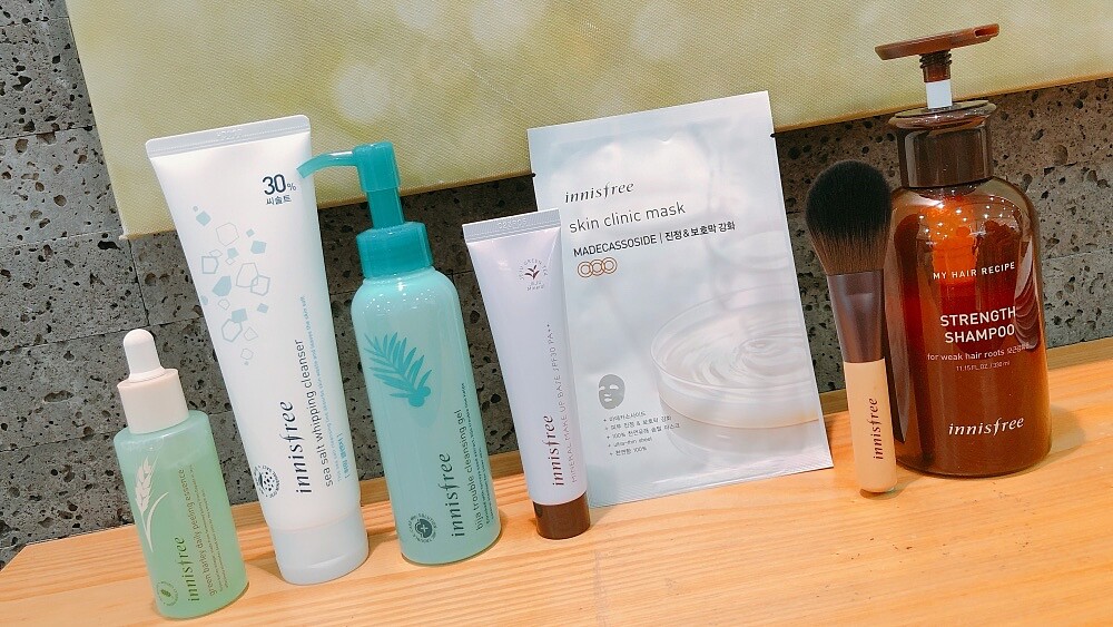 去角質精華、洗髮精、飾底乳、迷你修容刷…內行人才知道，原來innisfree店員私下最愛屯貨這7樣好物