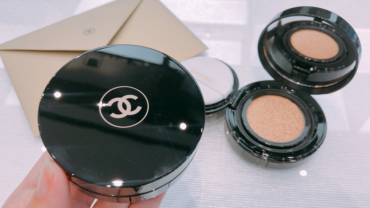 香奈兒真的出氣墊了！活力光采保濕氣墊粉餅ㄧ拍超保濕、超潤澤、超柔焦，堪稱全方位氣墊底妝