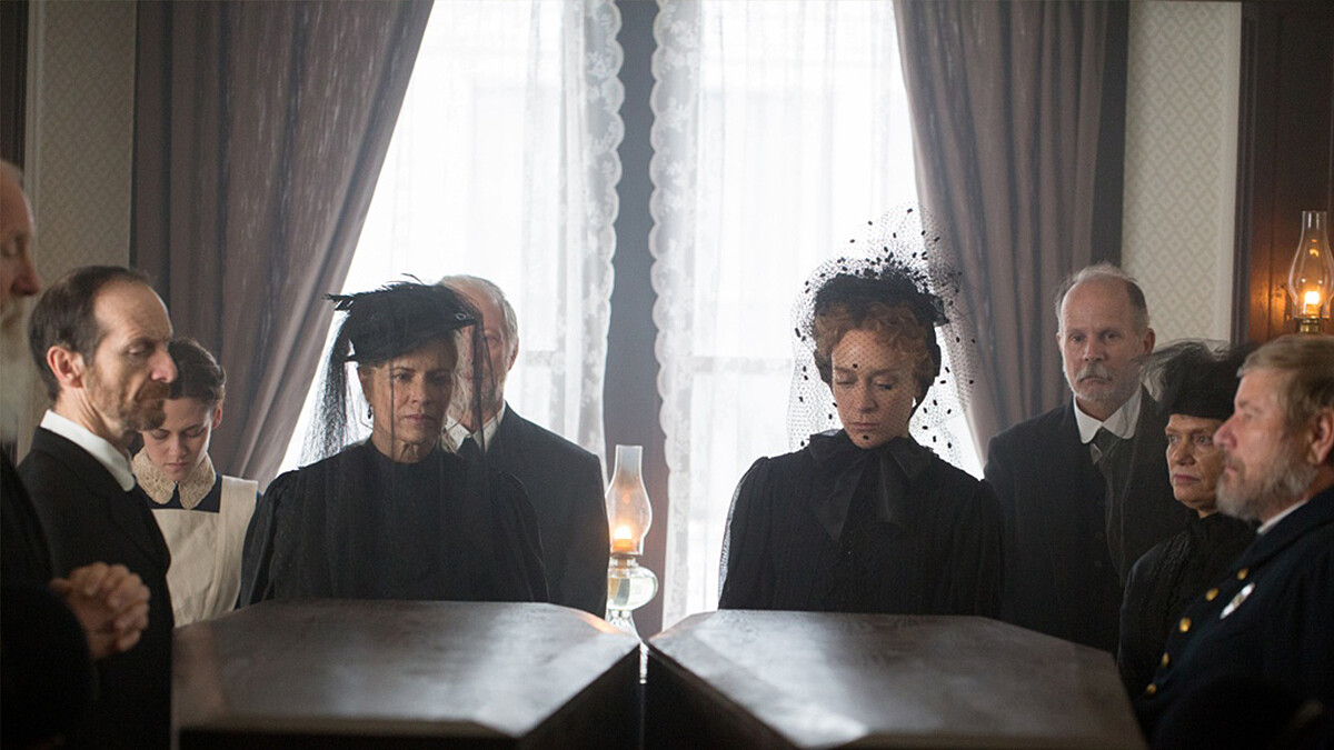 毫無保留的驚悚愛戀!克莉絲汀史都華《裸愛殺機》用禁忌的愛解放最真實的恐懼愛戀