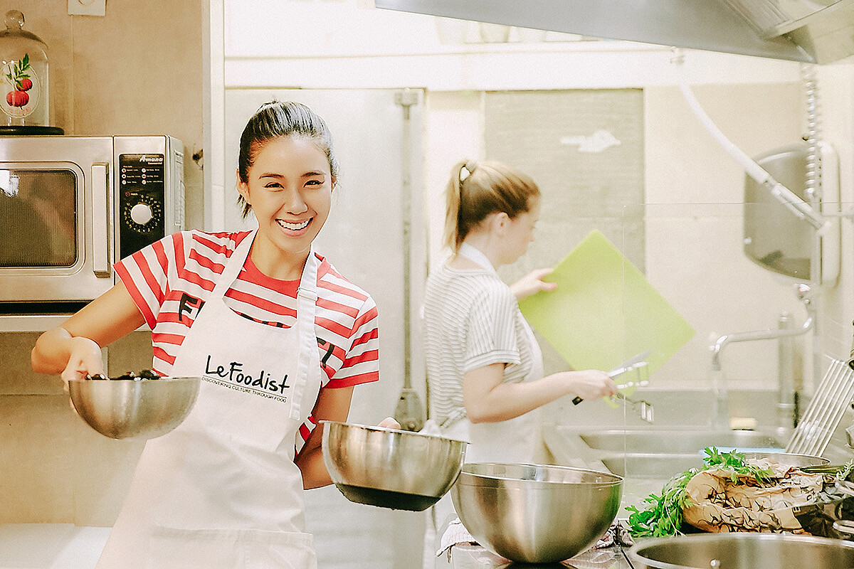▲親自從貽貝的食材挑選,到料理製作的每一過程,是快樂又可貴的體驗。
