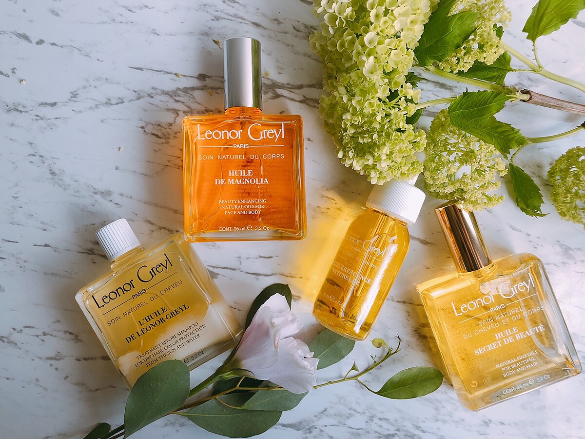 由左到右曼卡精華護髮油、木蘭花精華美膚油、玫瑰果精生機液、布荔蒂密緻精華油