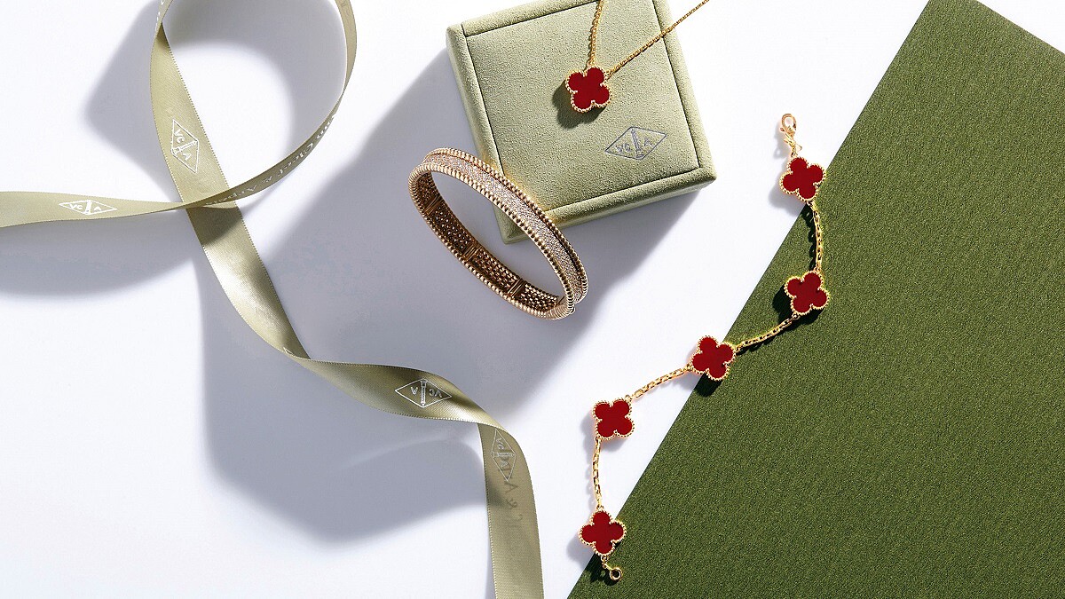 浪漫聖誕幸福之禮首選，唯有梵克雅寶Alhambra能完美傳遞