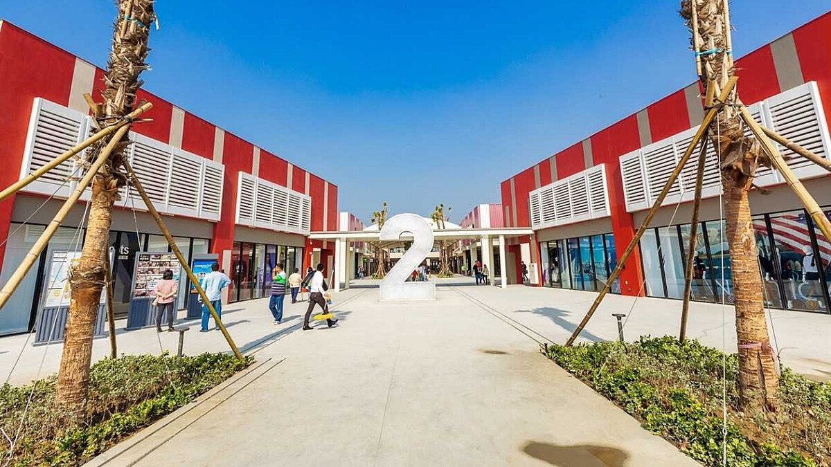 60公尺高海景摩天輪、超過170間國內外品牌！台中港三井OUTLET全新購物天堂來了，12/12正式開幕