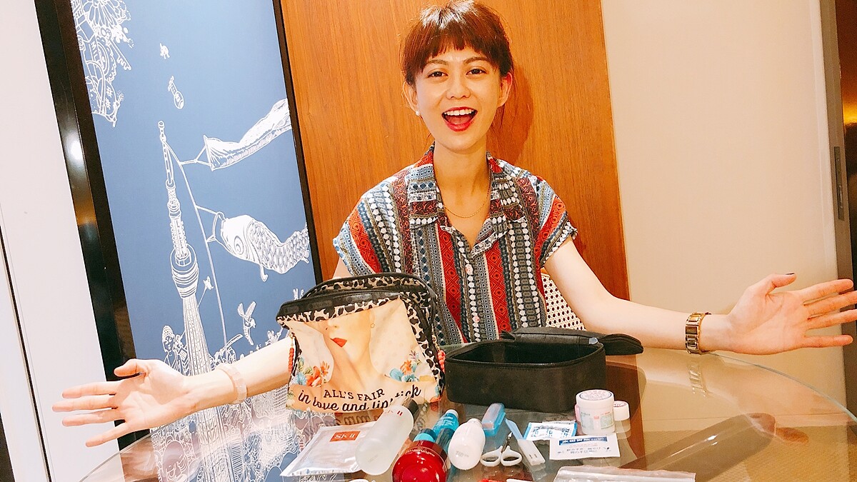 【打開化妝包】身為乾肌人一定要看！Youtuber白癡公主旅行必備小物是這些