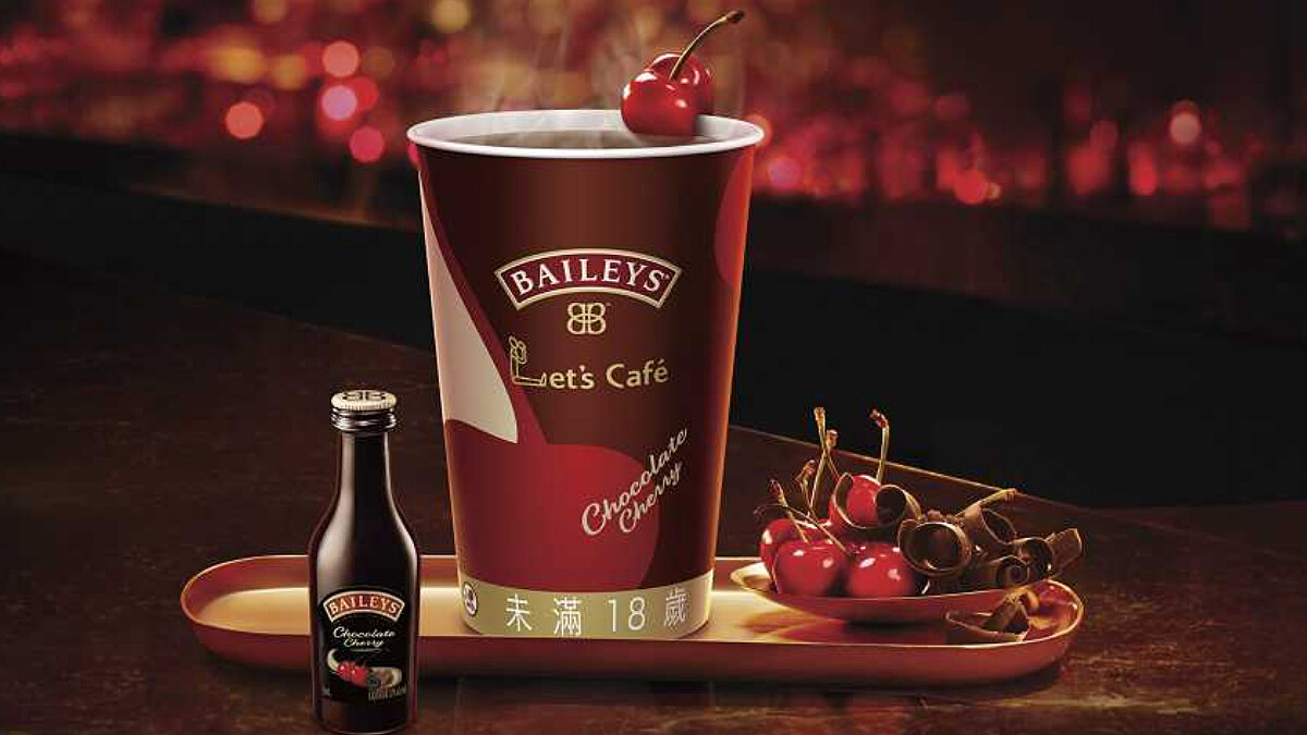 新口味要喝！貝禮詩攜手全家Let’s Café獨家開賣「貝禮詩櫻桃奶酒巧克力」