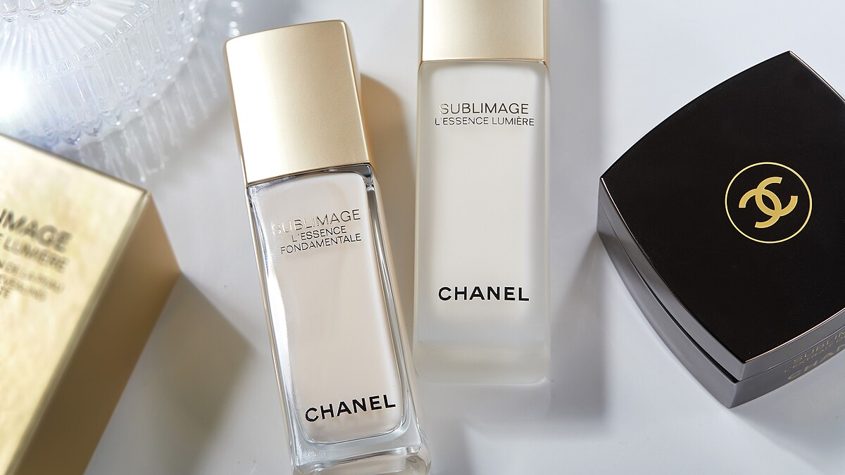 貴婦名媛的首選保養----頂級保養界最厲害的CHANEL日、夜精華，帶妳重返年輕淨白光！