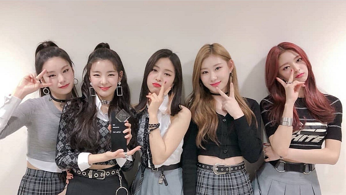 原來ITZY的美是這麼來的！！！讓所有韓國歐爸瞬間陷入熱戀～隨時都想俯身親吻的清爽牛奶肌韓妞養成！