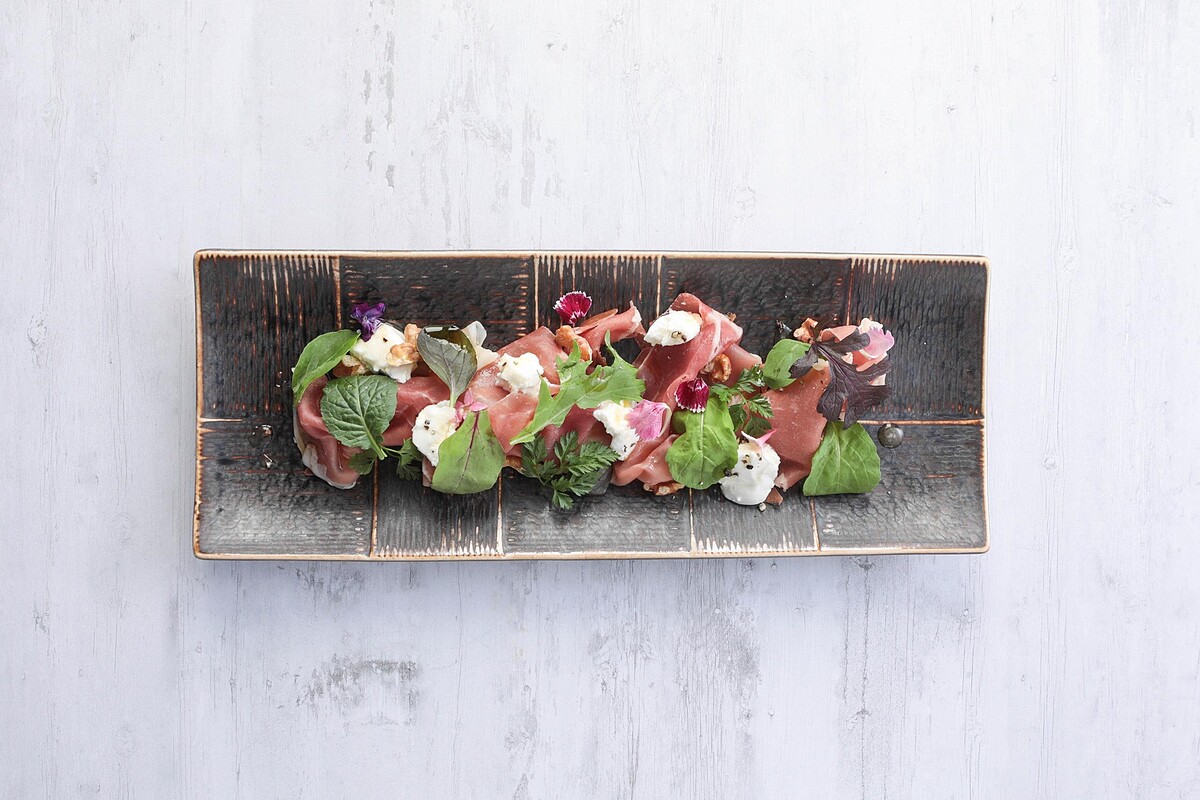 帕瑪生火腿 瑞可達起司沙拉