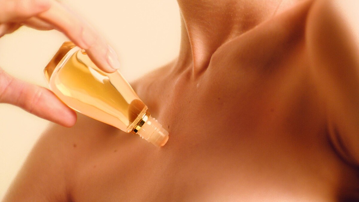 為肌膚貼上最性感的香氛與光澤這就是J'adore。