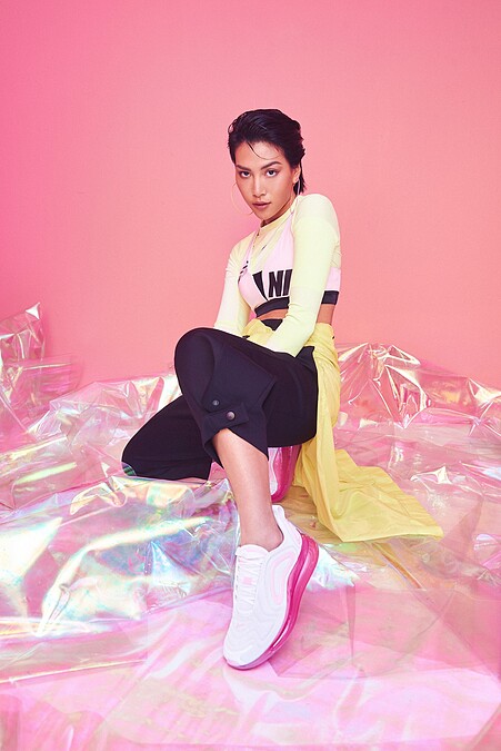 Go Big or Go Home！跟著莫莉一起挑戰時尚巔峰！