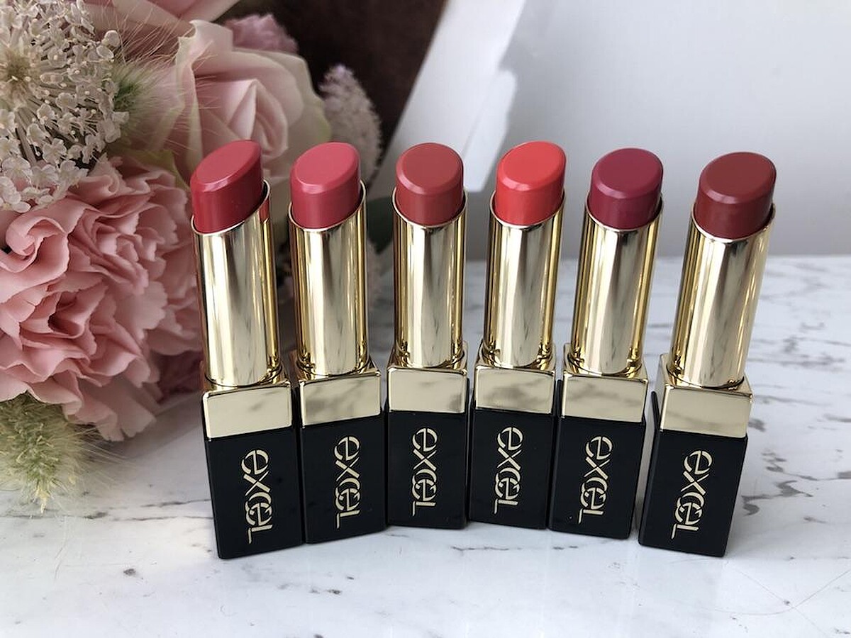 excel 黑金釉光唇膏