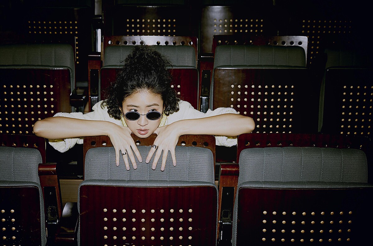 9m88 搭配 Coco Crush 系列珠寶作品。