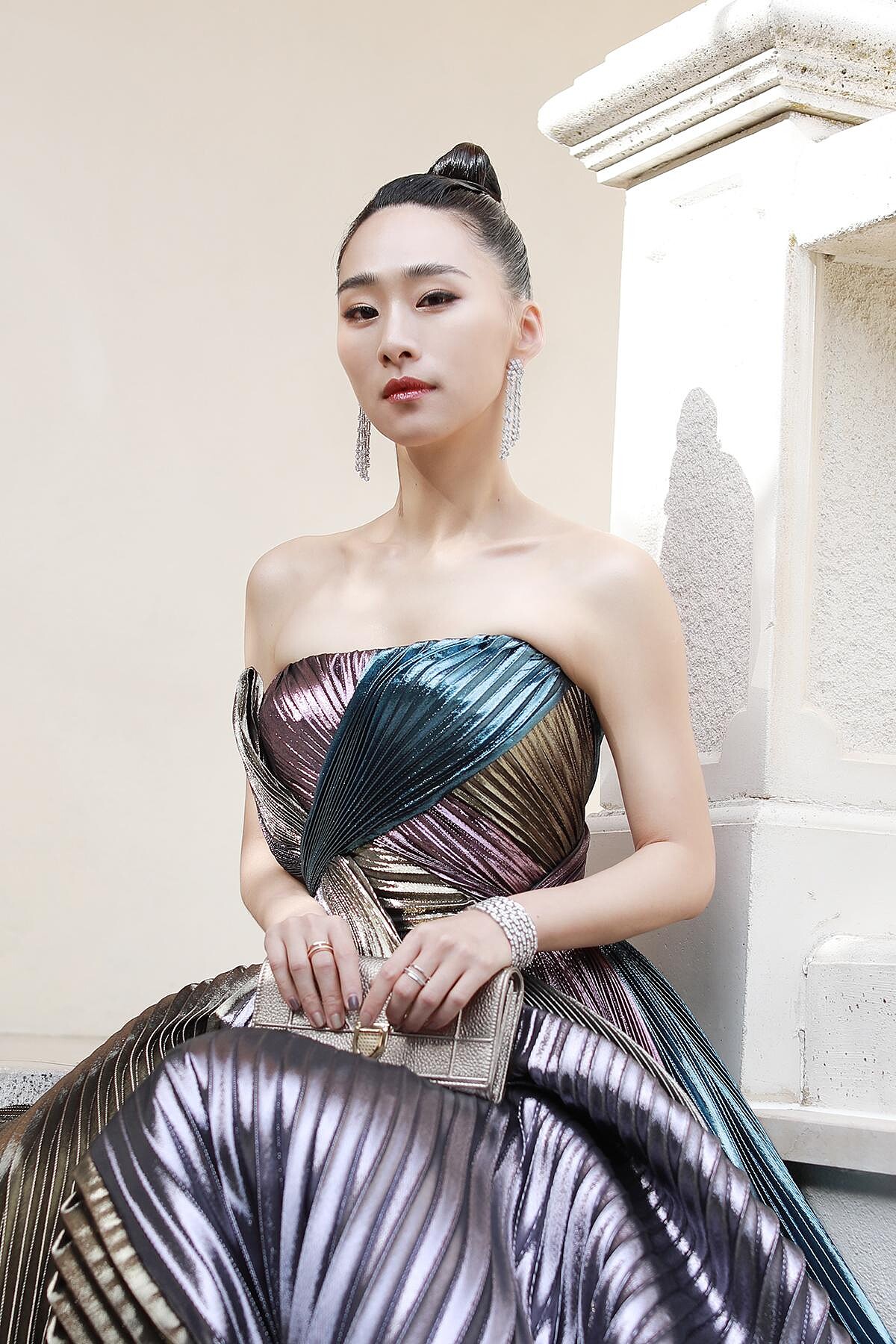 吳可熙穿戴De Beers珠寶