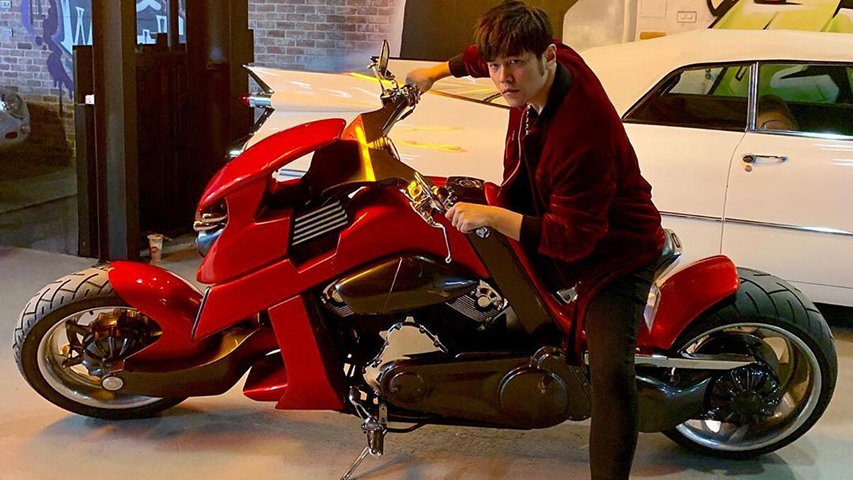 人生必須要有奶茶!猜猜周杰倫的奶茶在哪裡,根本是無所不在阿