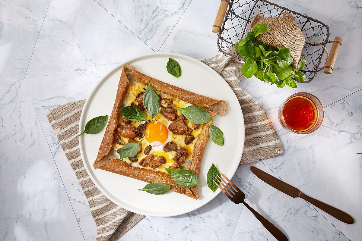 台式三杯雞薄煎餅 $250