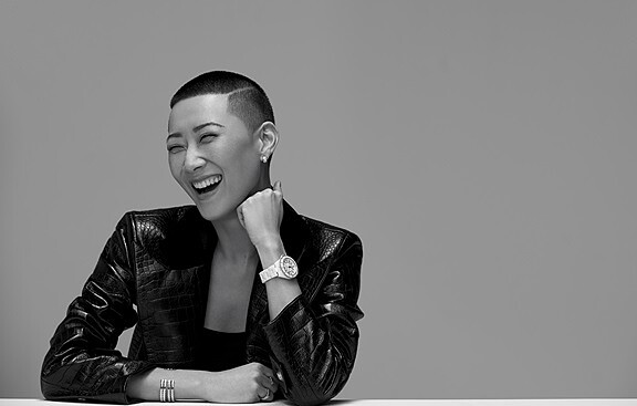 「經典就是當下，如果現在不做，要等到什麼時候？」孫怡的Chanel J12告白時間！