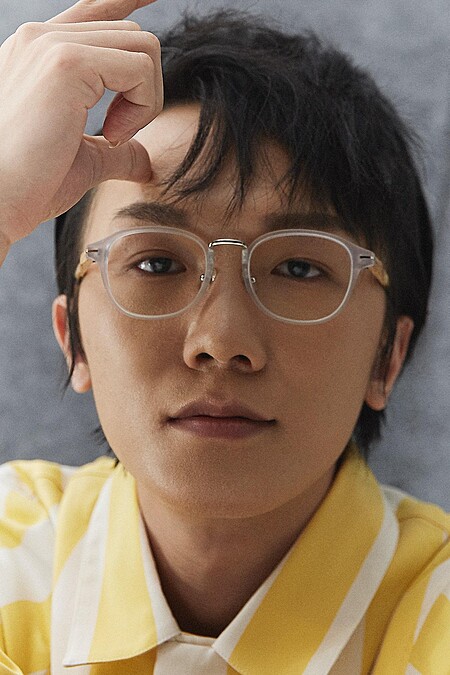 黃色條紋襯衫，Agnes b.。