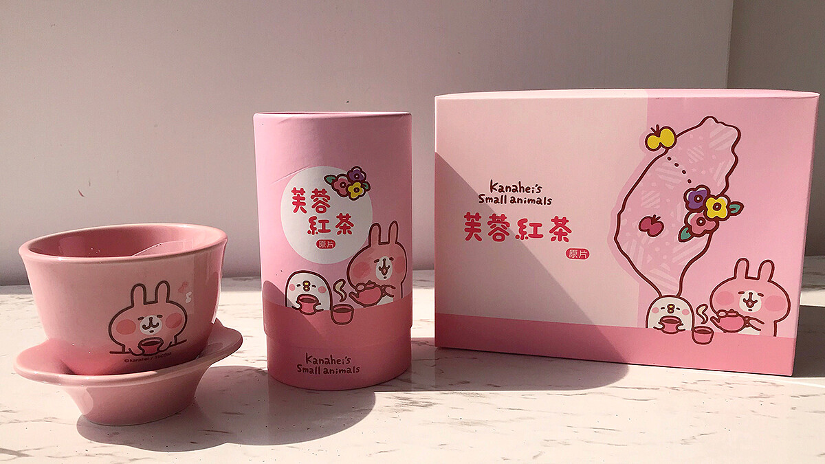 萌勢力又來推坑啦！7-ELEVEN推出「卡娜赫拉芙蓉紅茶」超粉嫩的茶杯及茶包泡出少女心