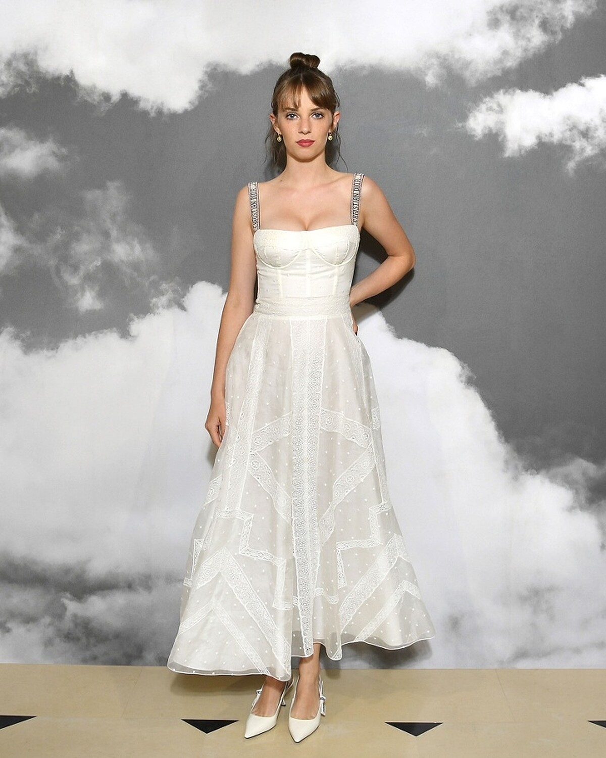 Maya Hawke出席迪奧高級訂製大秀