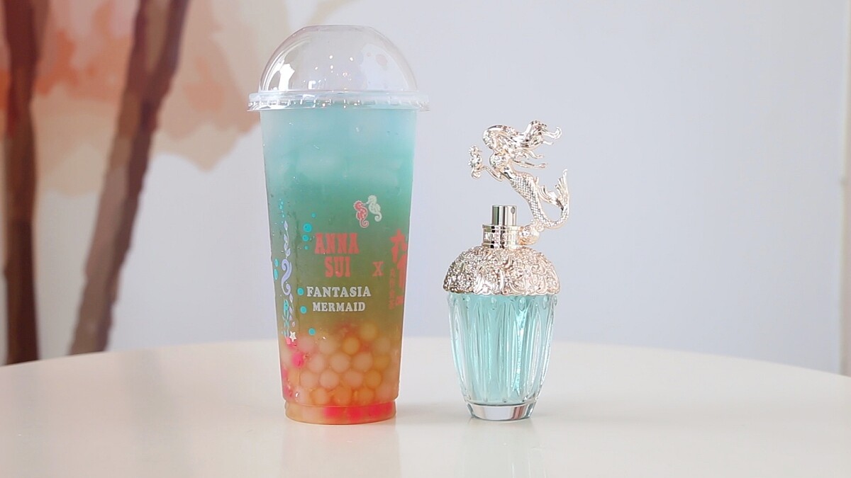 ANNA SUI香氛feat.丸作食茶 聯名香氛飲品-藍海初戀情境照