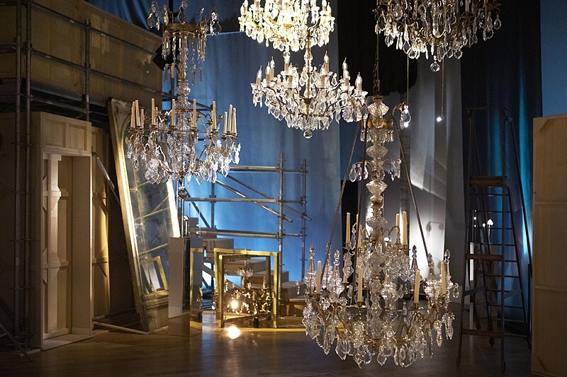 Chanel香奈兒最新頂級珠寶系列《Le Paris Russe de Chanel》在巴黎大皇宮的展覽現場