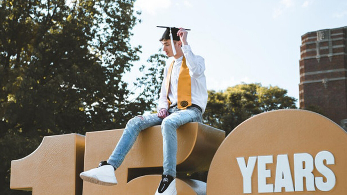 履歷千萬別再放畢業照了！新鮮人求職３大地雷不要踩