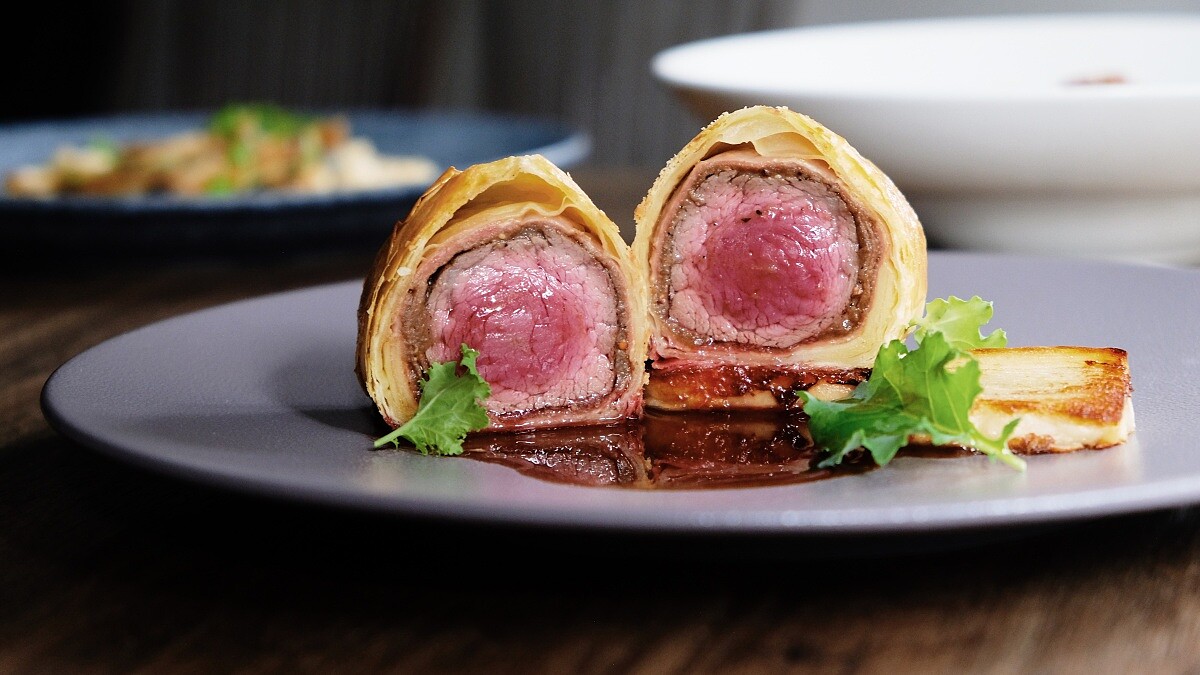 在七夕情人節讓感情好好加溫！ 到al sorriso微笑餐廳品嚐限定三天的「威靈頓牛排」快閃套餐吧