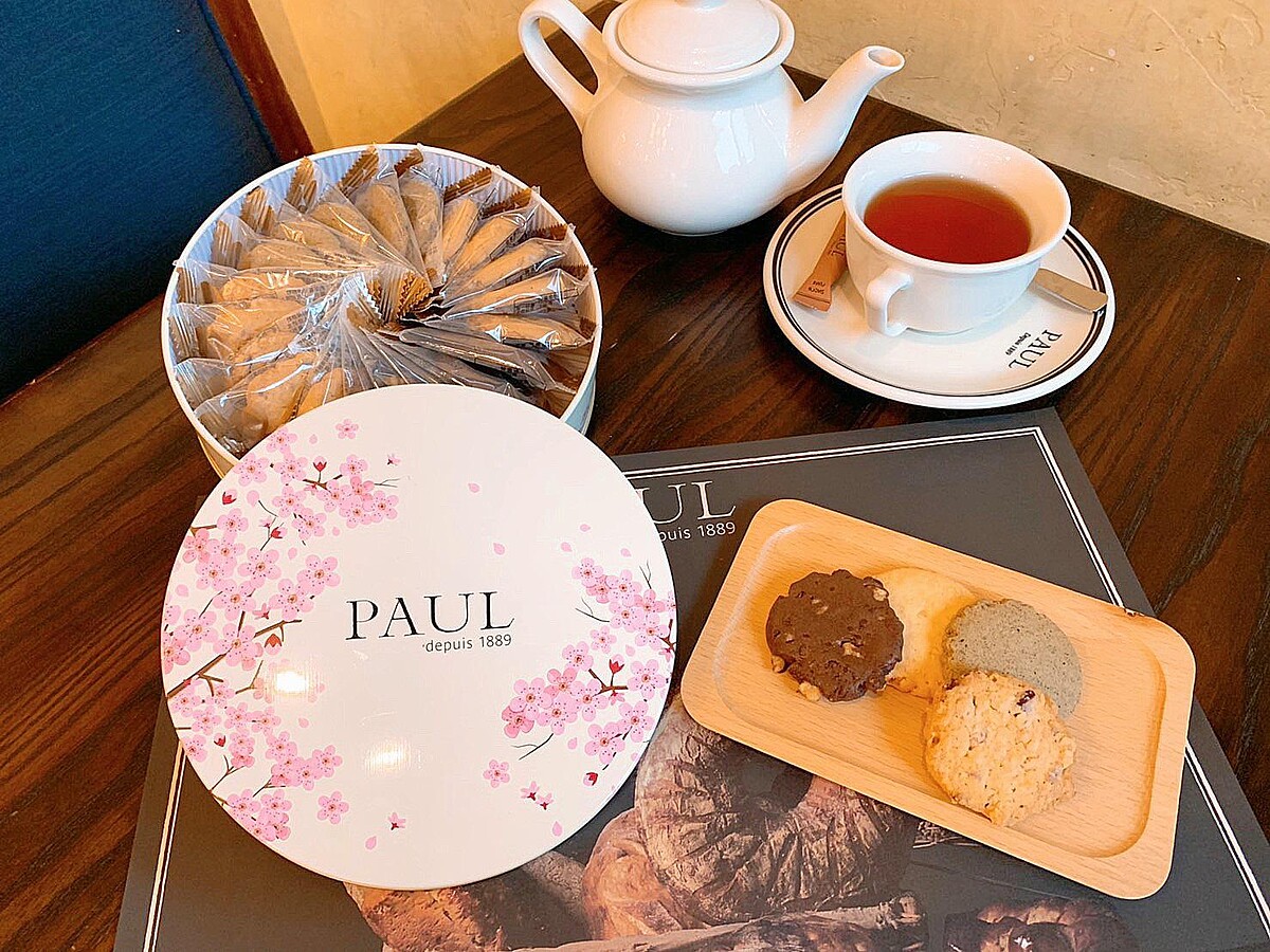 花都左岸公園禮盒，精緻外盒收藏著片片餅乾