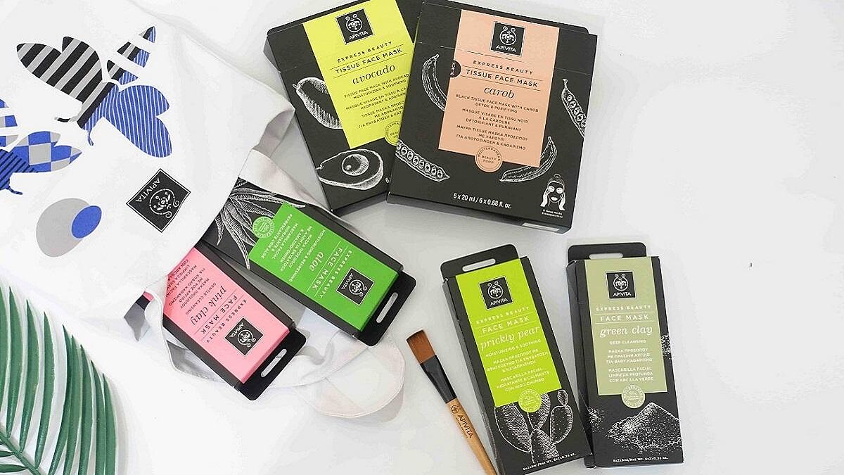 清潔保濕雙面膜直接下～敷到肌膚水到美叮美噹！還有討論度開外掛的超紅小木杖刷，有它就是美肌速速前！