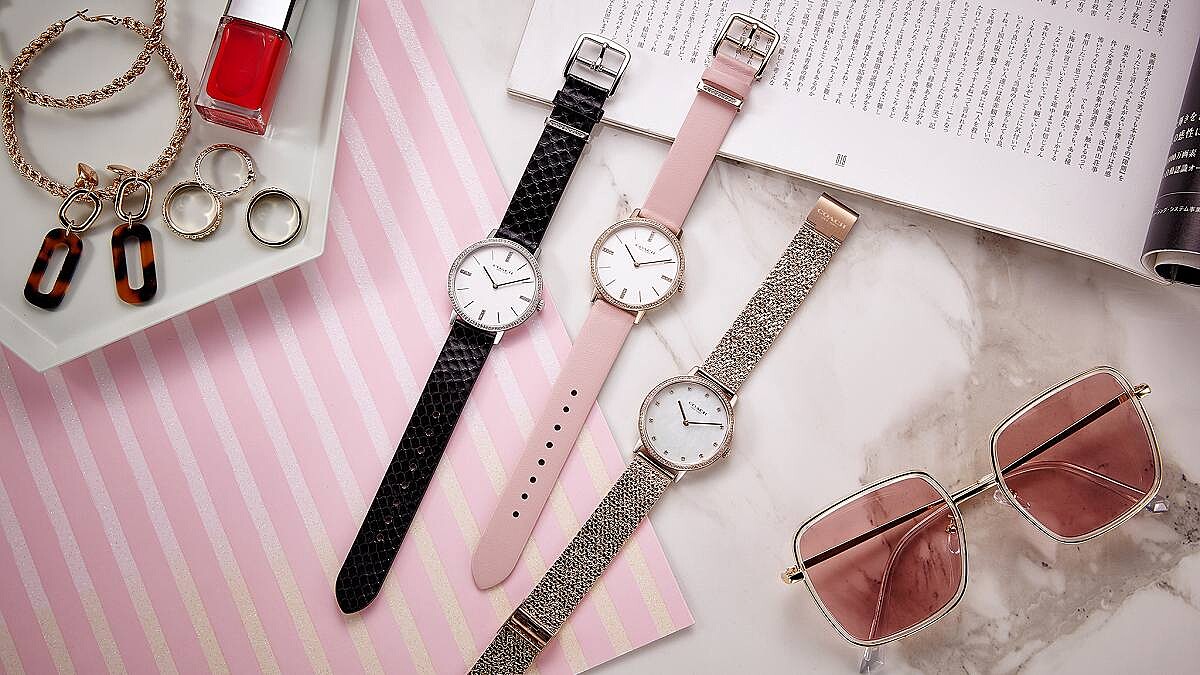 手錶控請Follow！輕薄簡約、時尚優雅腕錶是秋冬主流，早就席捲時尚咖的大勢腕錶，你千萬不能MISS掉！ 