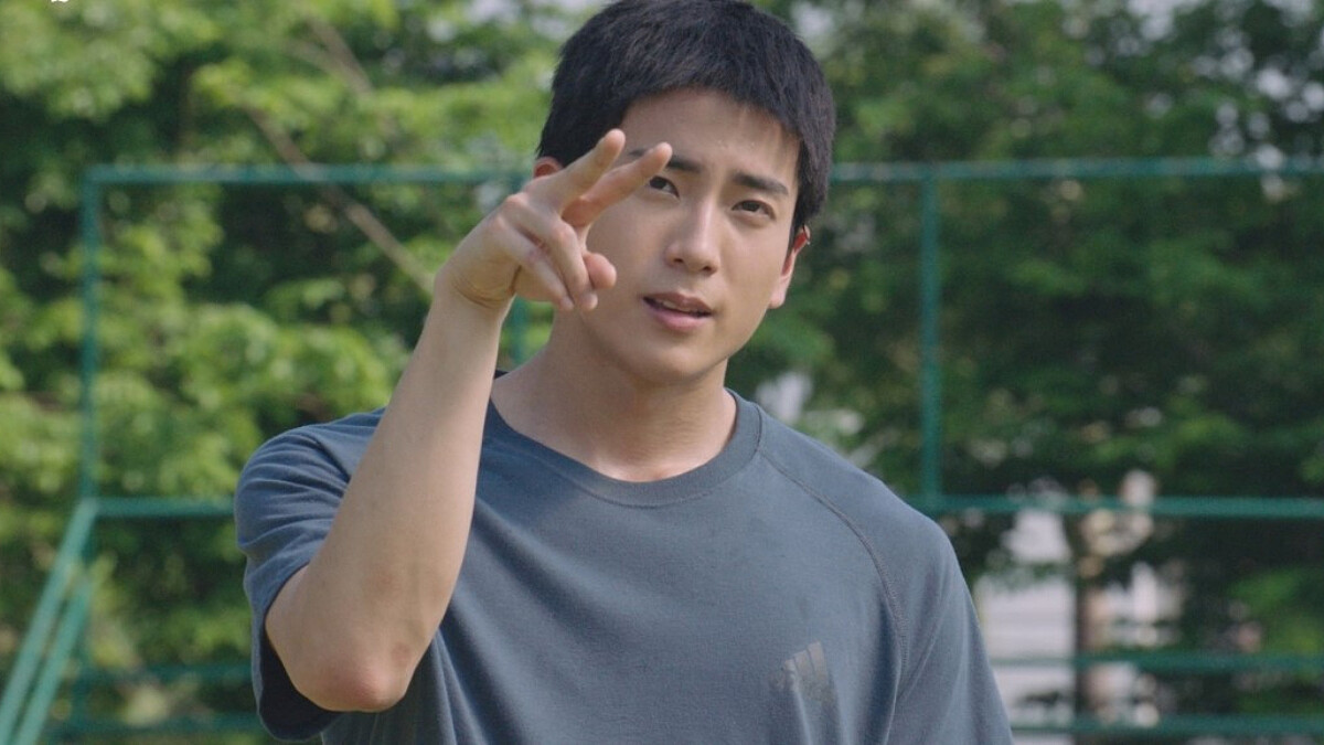 「模犯生」呆萌阿班回來了！泰國新片《只有我能喜歡妳》化身中二屁孩，不顧形象胡鬧霸佔女神