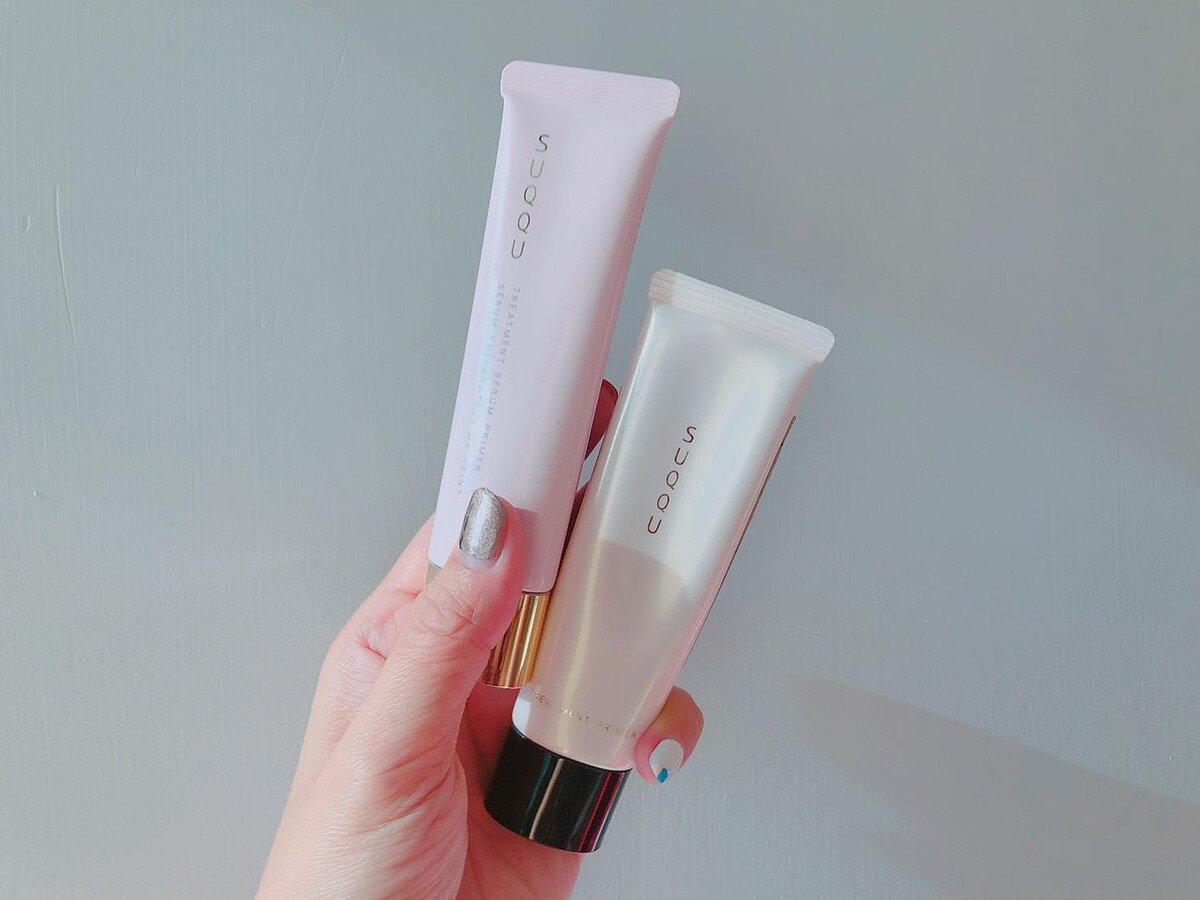 金蓋是2019年改版的SUQQU晶采極潤粧前乳