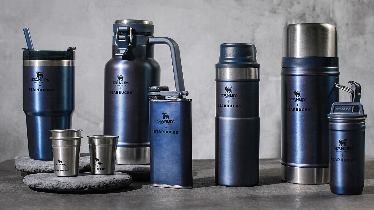 星巴克全新Stanley聯名限定杯來報到！7款時髦銀河星空藍商品，不鏽鋼水壺、冷水杯帥度破表