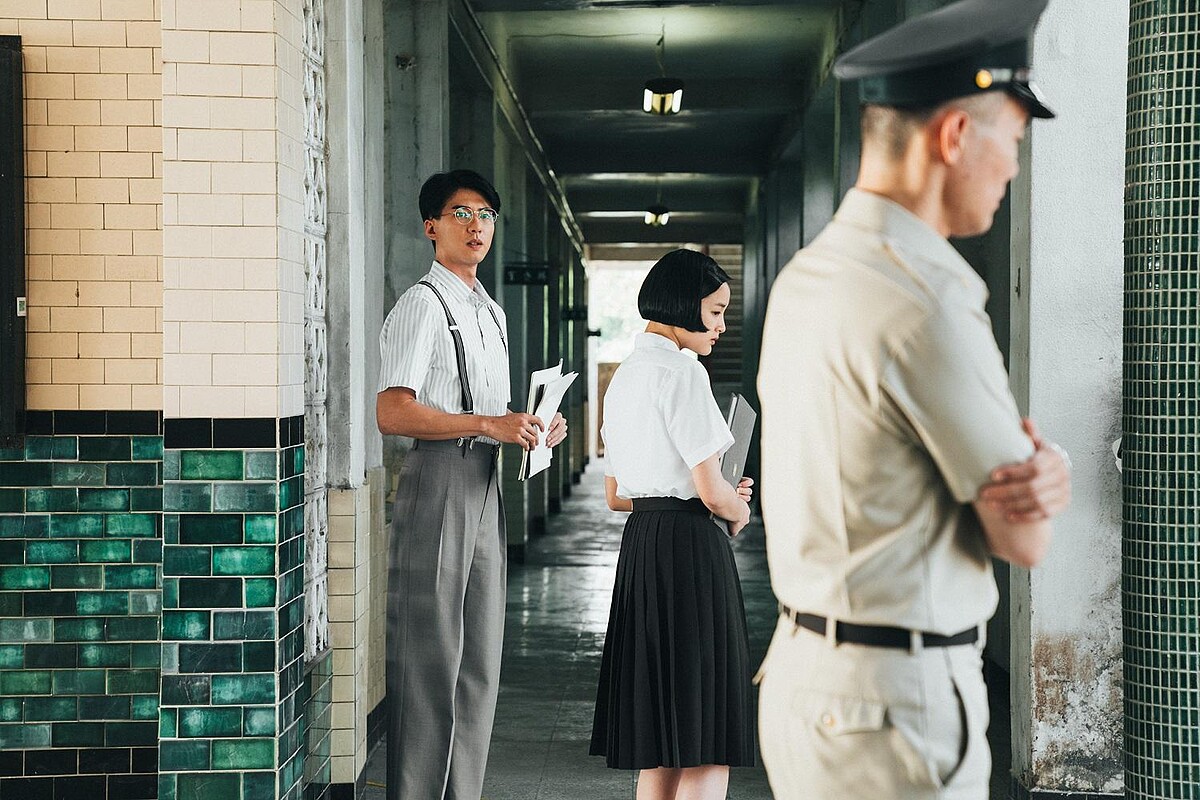 《返校》劇照。白教官真的很謎啊～