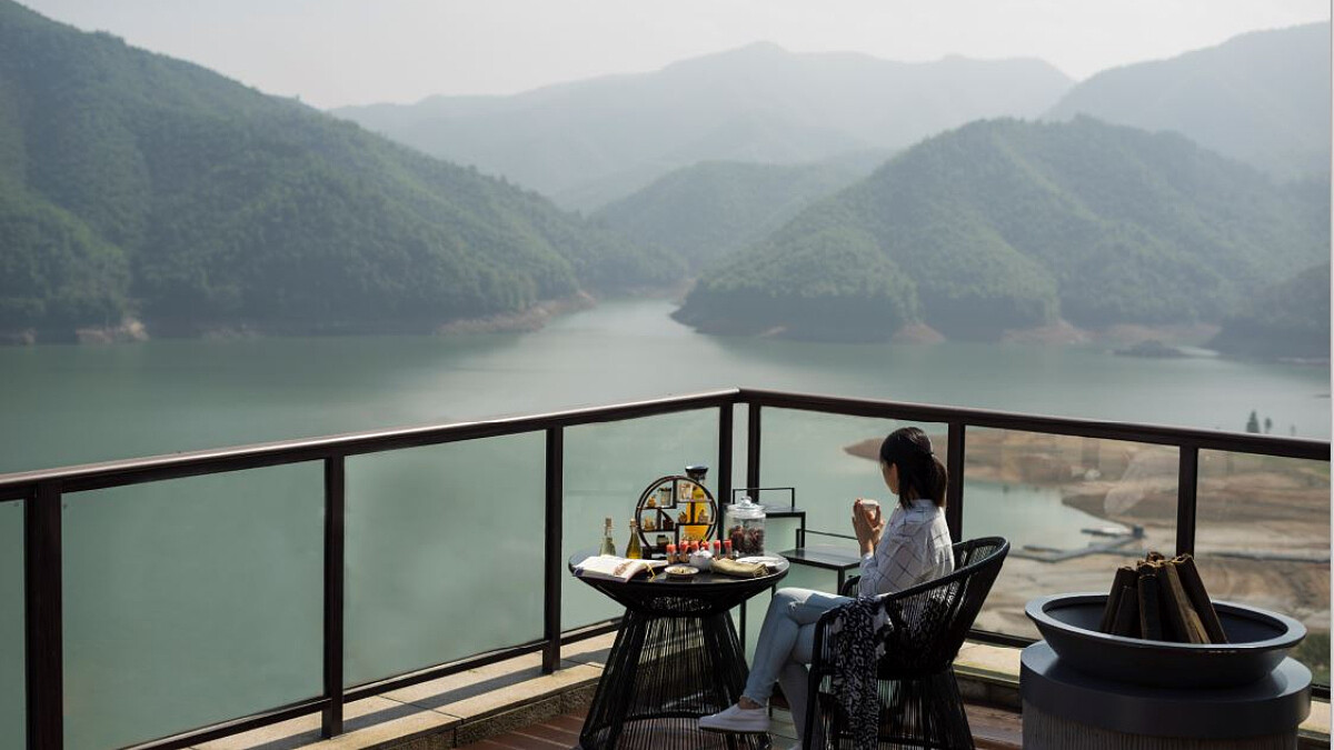 到《臥虎藏龍》拍攝地阿麗拉安吉酒店，體驗絕美浪漫武俠風假期！