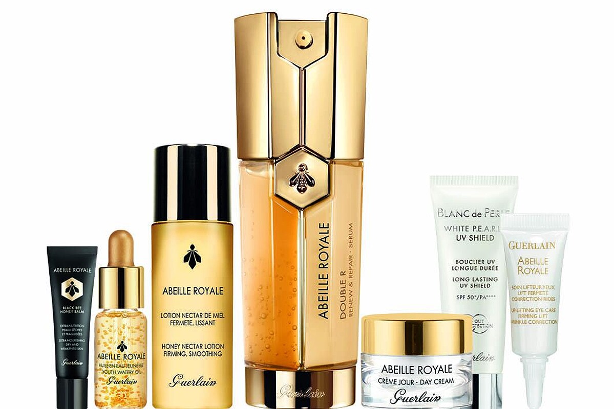 蜂王乳雙導精華修護組51折優惠：皇家蜂王乳雙導精華30ml(正品)/皇家蜂王乳蜜露 40ml/皇家蜂王乳超拉提眼霜5ml/皇家蜂王乳平衡油5ml/珍珠柔光 輕透UV隔離乳10ml/皇家蜂王乳蜂蜜修護霜7 ml/皇家蜂王乳黑蜂修護霜3ml