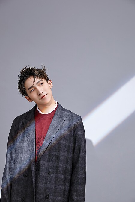 【POWER STAR】眼睛住著星星的黃宏軒，邀妳陪他在BOY TO MAN的路上一起走！