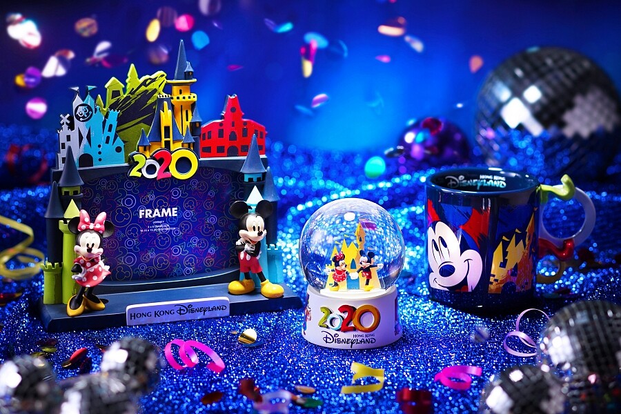 香港迪士尼將於12月31日舉辦「迪士尼奇妙倒數派對」，同樣有一系列美食及周邊商品～