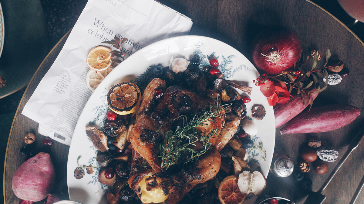自己做全雞大餐一點也不難！年末晚餐就交給讓你一秒變廚神的舒康雞吧！