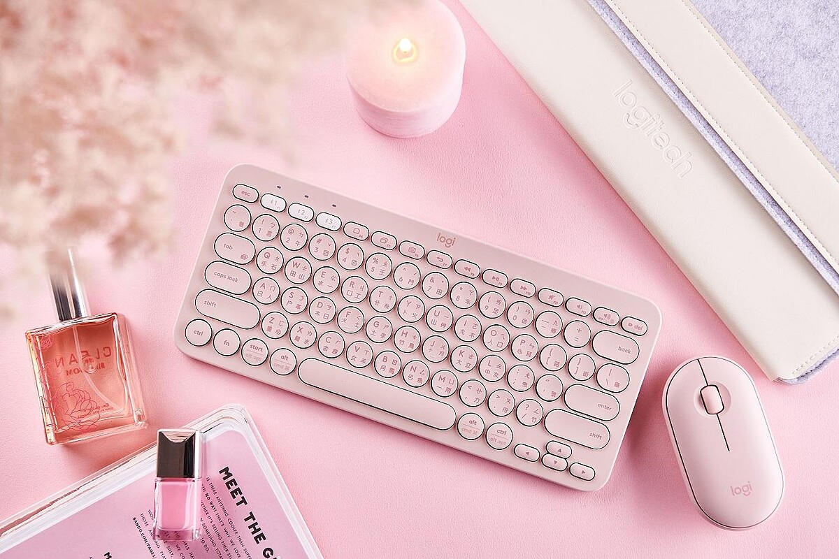 K380粉色藍牙鍵盤、Pebble M350鵝卵石無線滑鼠、羊毛氈鍵盤套