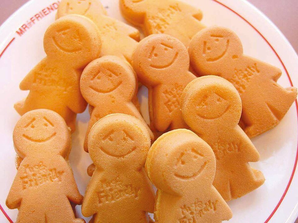 誠品信義店「Shining Christmas禮物嘉年華」展區設有日本人氣mr. friendly 人形燒,每日中午12點至晚上8點現場製作販售。